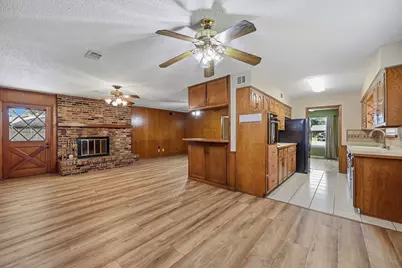 2506 Glen Court, Irving, TX 75062 - Photo 5