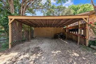 190 Crowfoot Ln, Whitney, TX 76692 - Photo 5