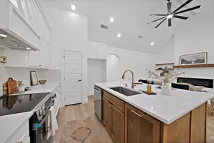 1021 E Richmond Ave, Fort Worth, TX 76104 - Photo 7