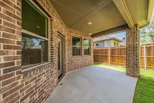 241 Gardenia Dr, Azle, TX 76020 - Photo 37