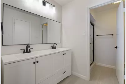 2100 Mistymeadow Court, Carrollton, TX 75006 - Photo 21