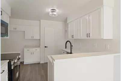 2100 Mistymeadow Court, Carrollton, TX 75006 - Photo 9