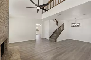 2100 Misty Meadow Ct, Carrollton, TX 75006 - Photo 7