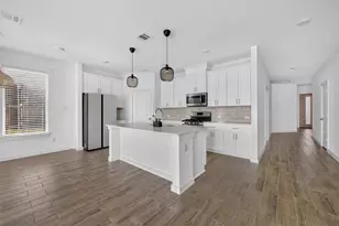 7108 Talon Bluff Dr, Fort Worth, TX 76179 - Photo 11