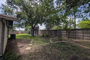 2703 Runningbrook Ln, Dallas, TX 75228 - Photo 21