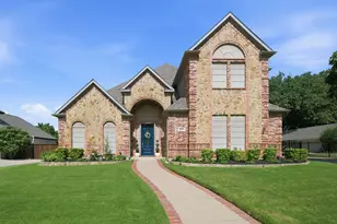 8221 Thornhill Dr, North Richland Hills, TX 76182 - Photo 1