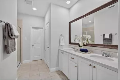 2873 Creekway Drive, Carrollton, TX 75010 - Photo 17