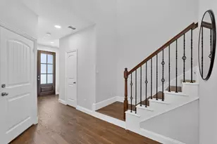 2873 Creekway Dr, Carrollton, TX 75010 - Photo 3