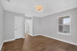 2873 Creekway Dr, Carrollton, TX 75010 - Photo 21