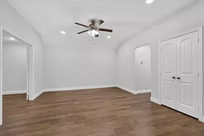 2873 Creekway Drive, Carrollton, TX 75010 - Photo 25