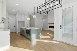 4323 Metropolitan Ave, Dallas, TX 75210 - Photo 11