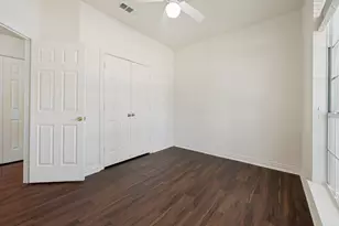 9703 Raven Ln, Irving, TX 75063 - Photo 19