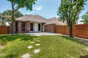 9703 Raven Ln, Irving, TX 75063 - Photo 25