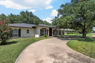 3115 Walnut Hill Ln, Dallas, TX 75229 - Photo 3