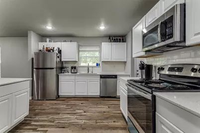 2805 Springdale Road, Fort Worth, TX 76111 - Photo 11
