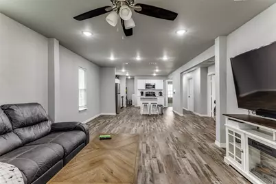 2805 Springdale Road, Fort Worth, TX 76111 - Photo 5