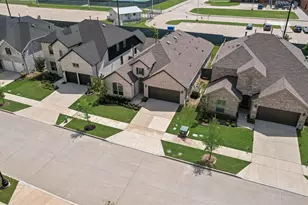 536 Cedarwood St, Little Elm, TX 76227 - Photo 3