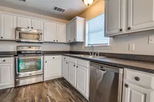 8505 Pace Ct, Fort Worth, TX 76179 - Photo 11