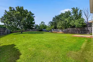 8012 Clear River Ln, Denton, TX 76210 - Photo 33