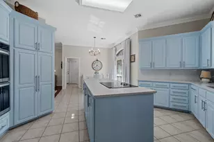 9508 Yellowstone Rd, Waco, TX 76712 - Photo 7