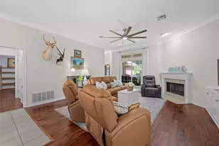 9508 Yellowstone Rd, Waco, TX 76712 - Photo 5
