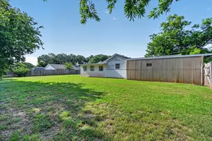 620 W Main St, Crowley, TX 76036 - Photo 29