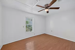 620 W Main St, Crowley, TX 76036 - Photo 11