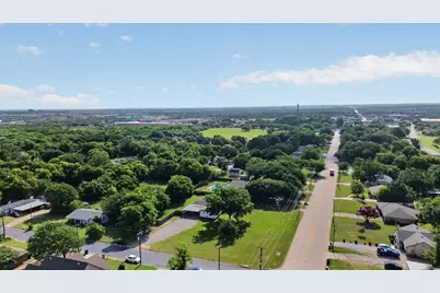 620 W Main Street, Crowley, TX 76036 - Photo 31