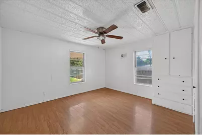 620 W Main Street, Crowley, TX 76036 - Photo 13