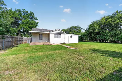 620 W Main Street, Crowley, TX 76036 - Photo 23