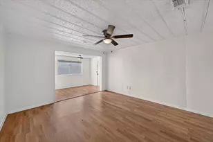 620 W Main St, Crowley, TX 76036 - Photo 9