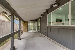 8517 Van Pelt Dr, Dallas, TX 75228 - Photo 21