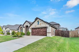 512 Strait Ln, Waxahachie, TX 75165 - Photo 5