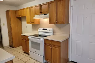 1000 Springdale Rd, Bedford, TX 76021 - Photo 7