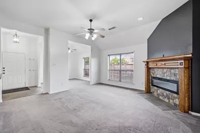 9101 Autumn Falls Drive, Fort Worth, TX 76118 - Photo 7