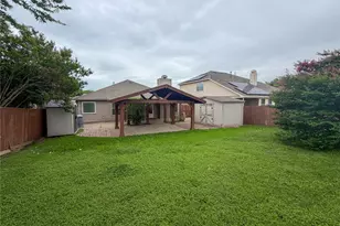 2752 Scarborough Dr, Grand Prairie, TX 75052 - Photo 21