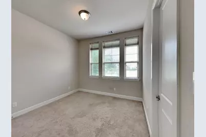 6761 E Prospect Way, Irving, TX 75063 - Photo 11