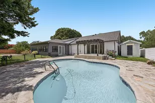 4326 Mendenhall Dr, Dallas, TX 75244 - Photo 39