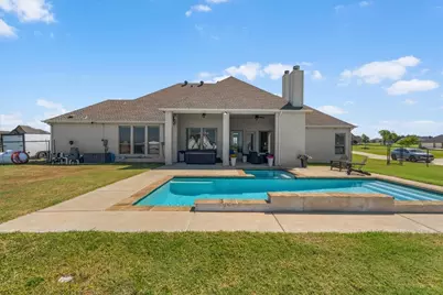 329 Palo Alto Drive, Springtown, TX 76082 - Photo 3