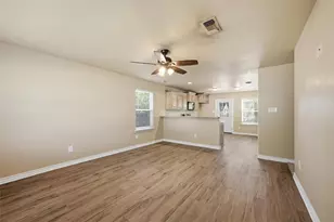 728 W Walker St, Denison, TX 75020 - Photo 3