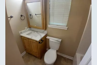 728 W Walker Street, Denison, TX 75020 - Photo 7