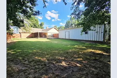 804 Crestline Drive, Mexia, TX 76667 - Photo 23