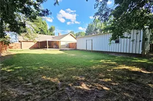 804 Crestline Dr, Mexia, TX 76667 - Photo 23