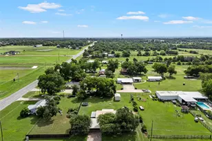 1002 Caron St, Robinson, TX 76706 - Photo 35