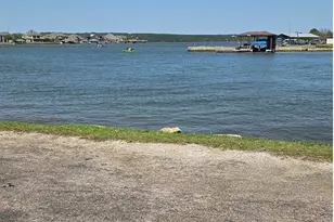 800 Crow Ct, Granbury, TX 76048 - Photo 35