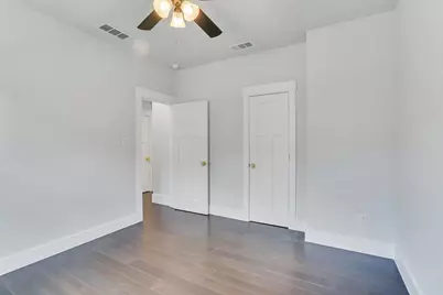 800 Crow Court, Granbury, TX 76048 - Photo 21