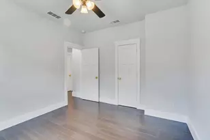 800 Crow Ct, Granbury, TX 76048 - Photo 21