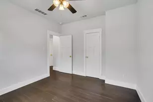 800 Crow Ct, Granbury, TX 76048 - Photo 27