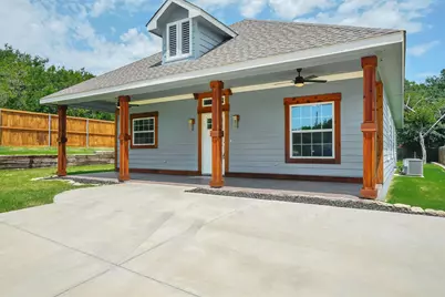 800 Crow Court, Granbury, TX 76048 - Photo 5