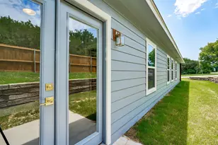 800 Crow Ct, Granbury, TX 76048 - Photo 27